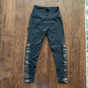 Beyond Yoga Size Small Legging